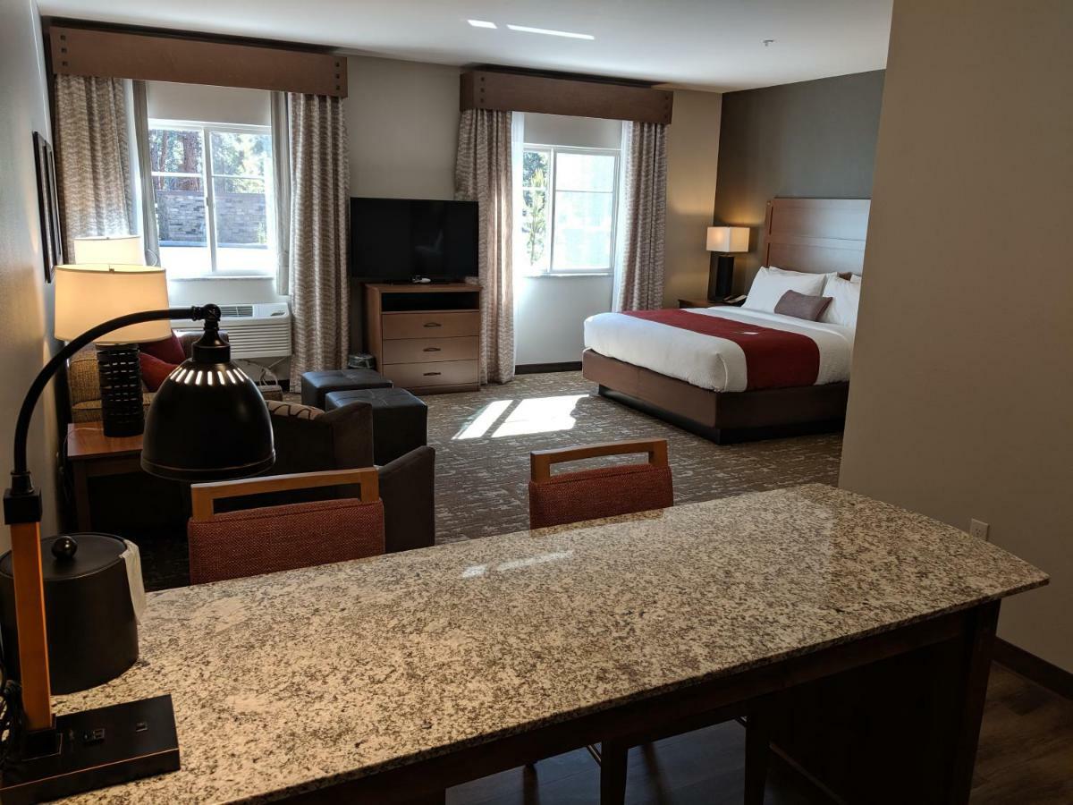 Grandstay Hotel & Suites 西斯特斯 外观 照片